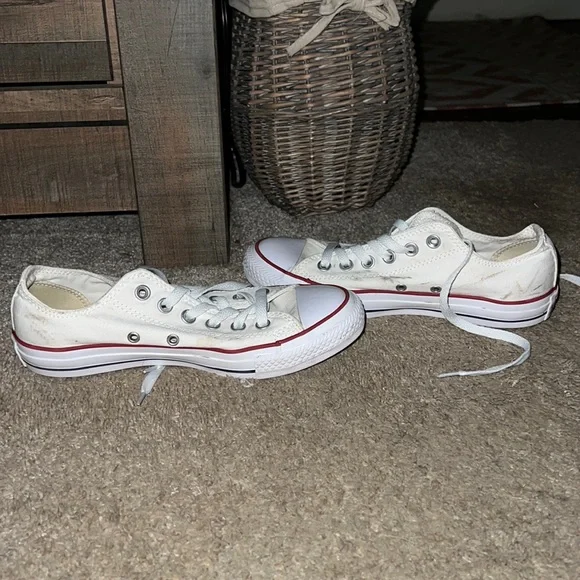 White Converse - Picture 3 of 4